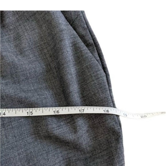 Aritzia Talula Babaton Wool Tulip Hem Pencil Skirt Charcoal Grey size 6 - Picture 5 of 8